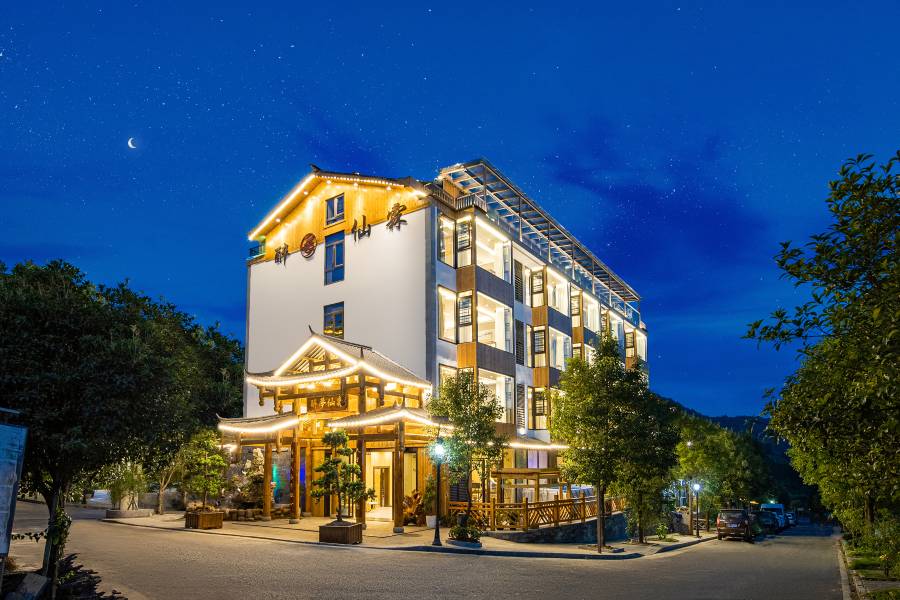 醉夢仙霖民宿(荔波小七孔景區東門售票大廳店)