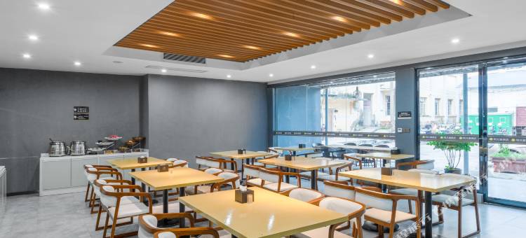 明月湖酒店(田东商都店)图片