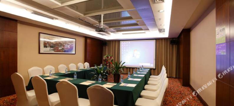 广州俊逸·轻居酒店(钟村店)图片