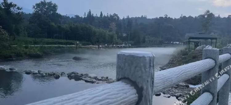 峨眉山隐湖栖民宿(峨眉山景区零公里店)图片