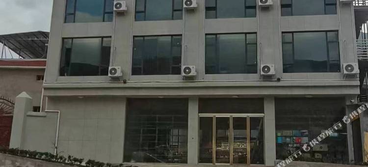 喜德云居酒店图片