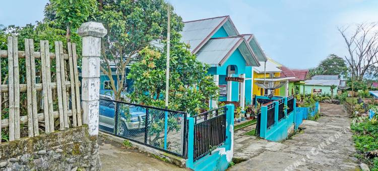 SPOT ON 92169扎赫拉清真寺民宿(Homestay Zahra Syariah Gunung Dempo Mitra RedDoorz)图片