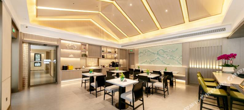 普陀山三舍·梅岑府图片