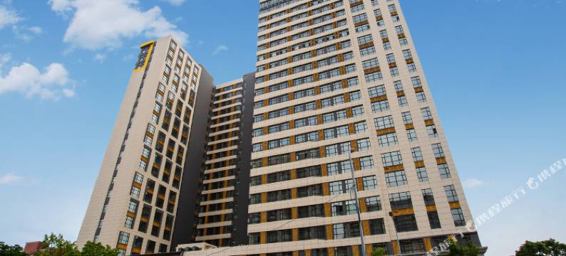 鑫意·loft轻奢民宿(长春火车站万龙广场店)图片