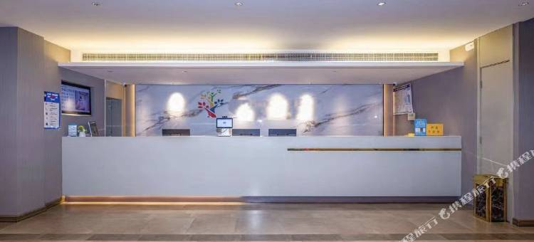 四季花畔酒店(河师大万达店)图片