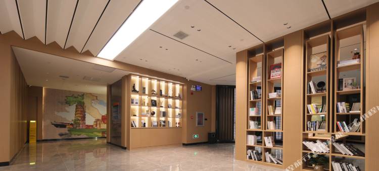 雅斯特酒店(武汉光谷广场中南民族大学店)图片