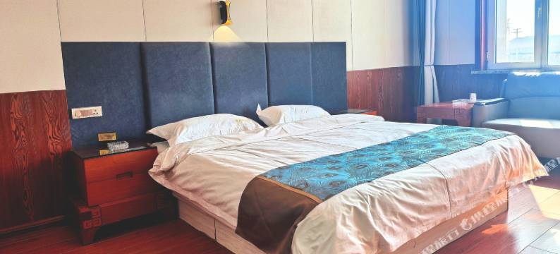 察右后旗馨雅大酒店图片