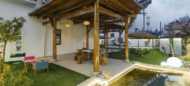 宏村溪畔悠舍民宿(宏村风景区店)图片