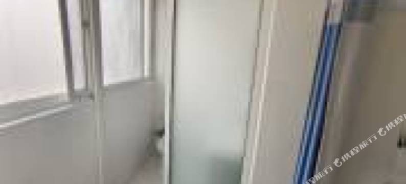 罗南新村民宿(上海罗南新村地铁站店)图片