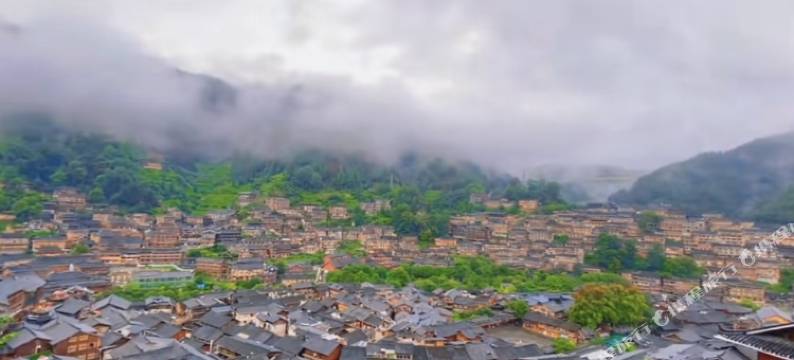 西江千户苗寨暖遇·山居民宿(东引观景台店)图片