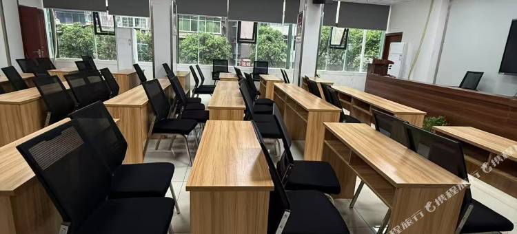 亚悦酒店(巴中盐业宾馆店)图片