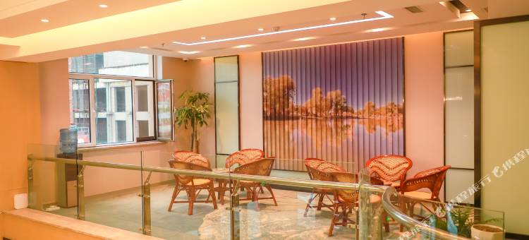 乌兰察布卓资瑞泰酒店(同乐广场店)图片