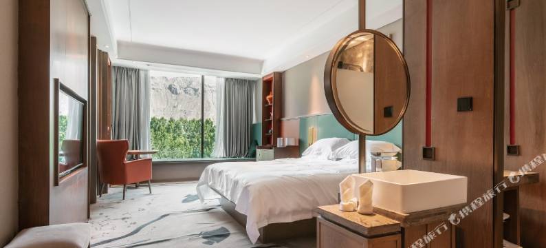 拉萨溪云酒店(罗布林卡天海夜市店)图片