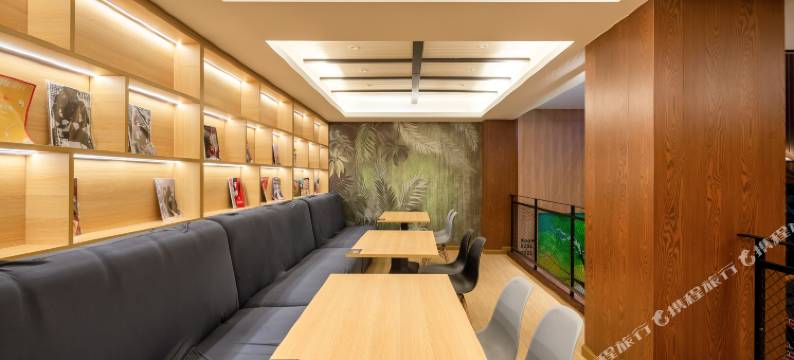 落脚城市青年旅舍(重庆中山四路店)图片