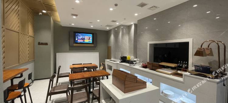清沐铂金酒店(南京青奥体育公园体育馆龙华路地铁站店)图片