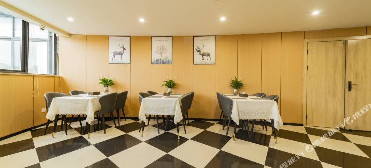 速8精选酒店(成都郫都郫筒地铁站店)图片