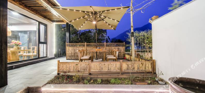 溪隐竹舍·树影婆娑·日落庭院新中式美宿(九华山风景区店)图片