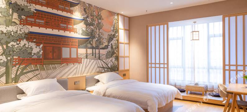 拈花拾蘭·优选酒店(泰兴大梦想城店)图片