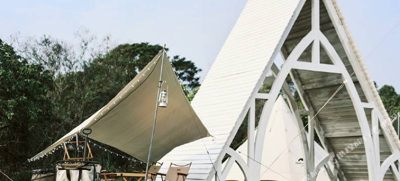 大热荒野会同古村露营地图片