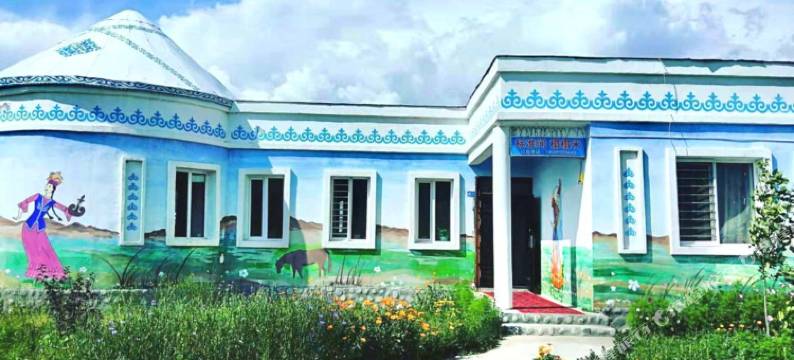 那拉提部落风情美食农庄图片