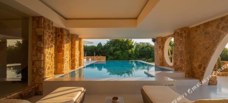 忆栖今时·AT PRESENT艺术设计泳池度假民宿(涠洲岛五彩滩店)图片