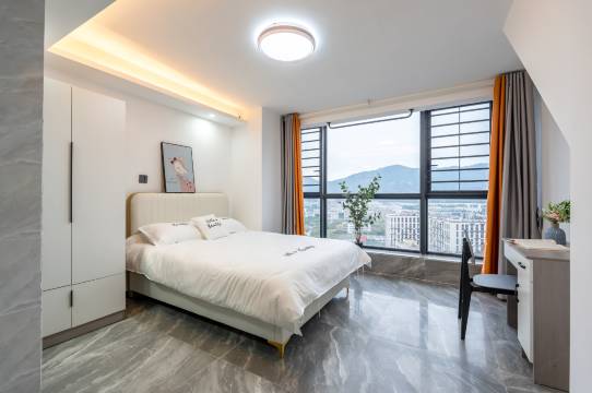 邻海公寓(马銮湾生活广场店)