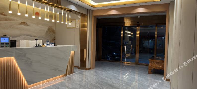 若尔盖唐克大酒店图片