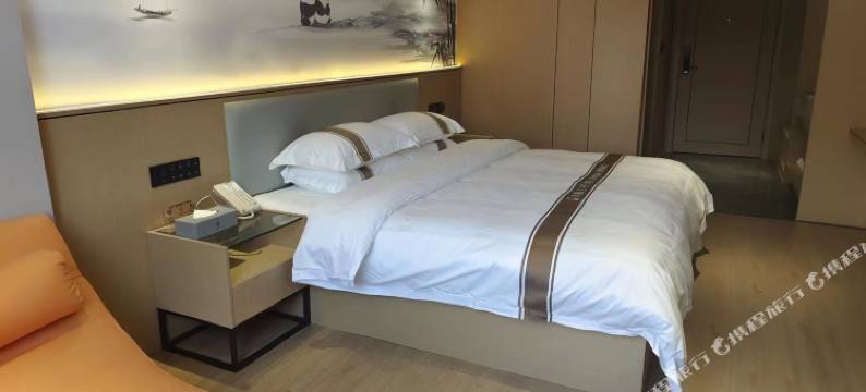 熊猫王子酒店(安岳中央时代广场店)图片