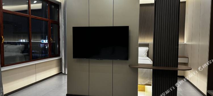 巴彦澜山民宿图片