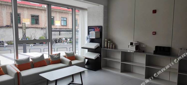 如家商旅酒店(济南经十路和谐广场店)图片