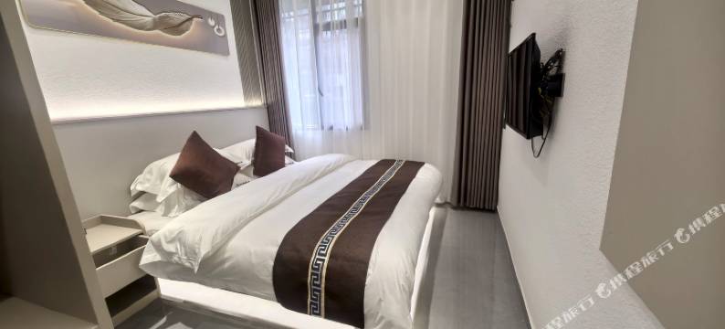 凤凰时光微爱客栈图片