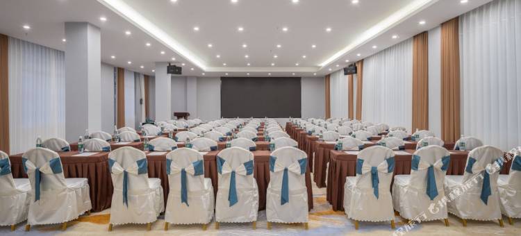 普洱铂曼酒店(高铁站店)图片