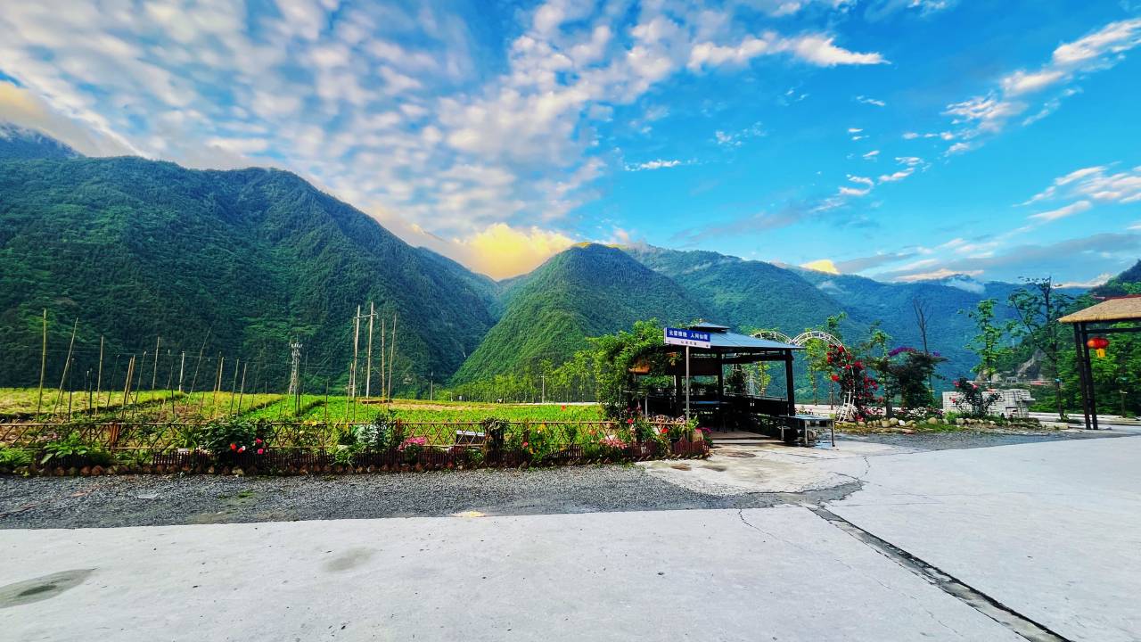仙境民宿(丙中洛观景台店)