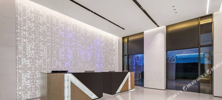 麦客达温德姆丨URBANEX・环幕观景国际大酒店(海口美兰国际机场店)图片