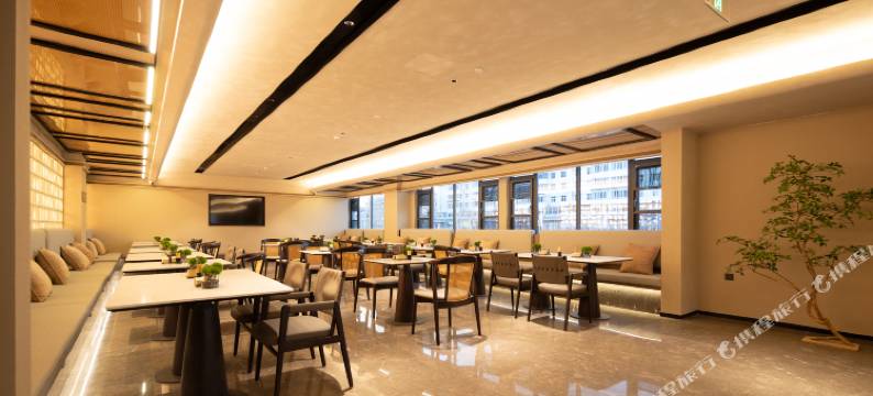 昆明斗南花市斗南湿地公园亚朵酒店图片