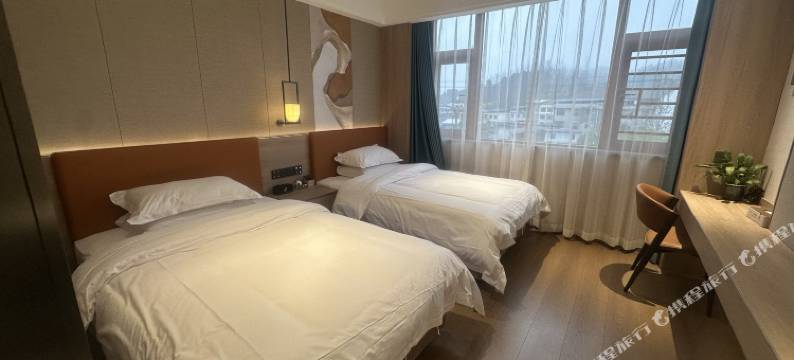 速8精选酒店(吐鲁番店)图片