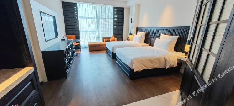 兰顿Q酒店(红河哈尼族彝族自治州建水小火车紫陶街店)图片