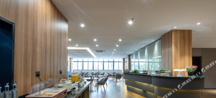 柏纳酒店(常州金坛新天地吾悦广场店)图片