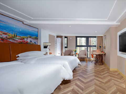 Vienna Hotel (Chengdu Convention and Exhibition Center, Intime City) Over view