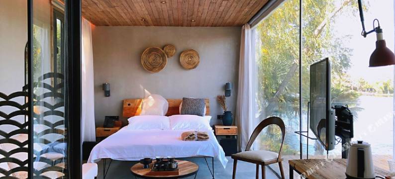 夜澜星舍(忆江南旅游度假区店)图片