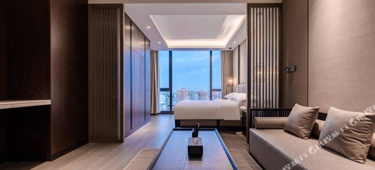 乐桔东方酒店(郑州正弘城丽汀店)图片