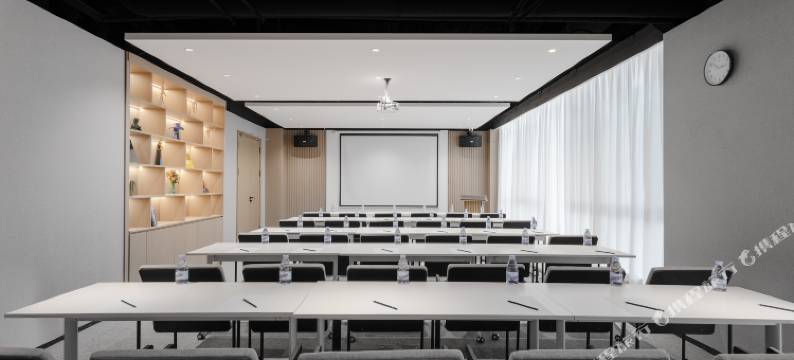 西安欧亚学院亚朵X酒店图片