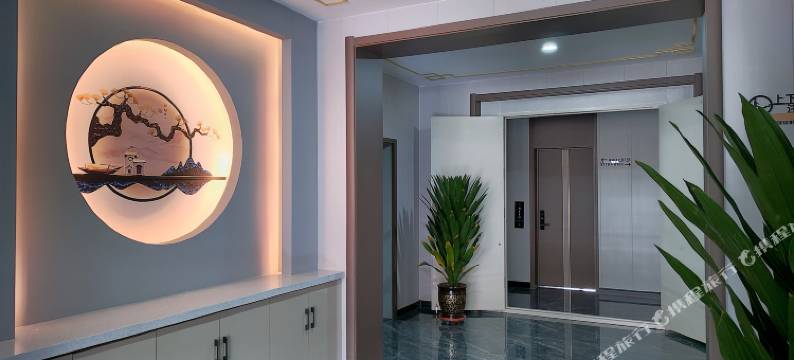 阿拉善左旗吉兰泰亿鑫商务宾馆图片