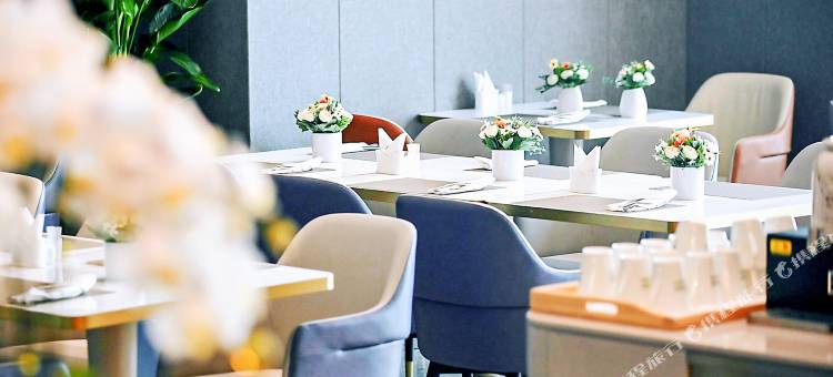 青岛五四广场海景美仑国际酒店图片