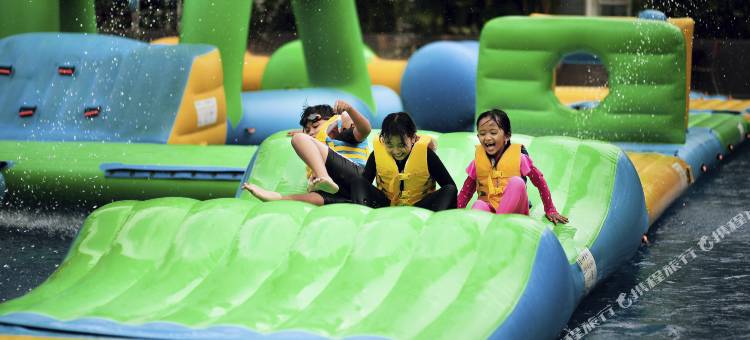 日惹伊斯特帕克酒店(Eastparc Hotel Yogyakarta)图片