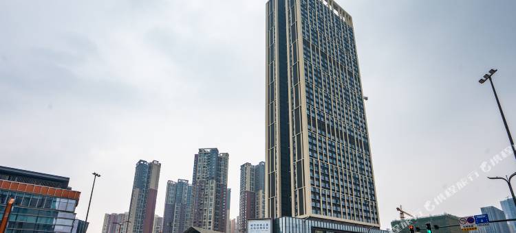 锦亿酒店(东郊记忆龙湖滨江天街店)图片