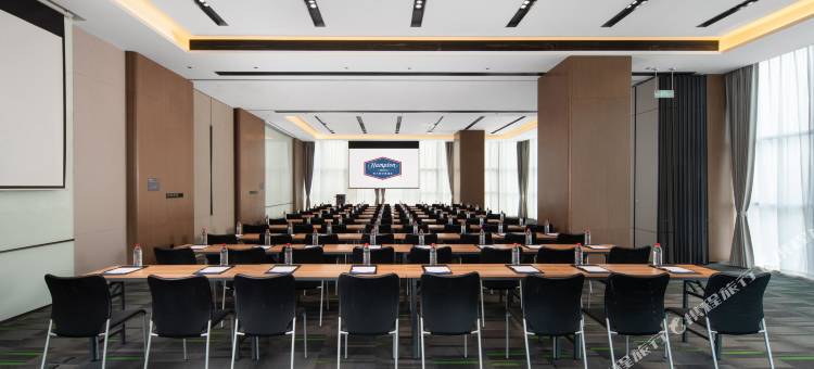 宜宾大学城希尔顿欢朋酒店图片