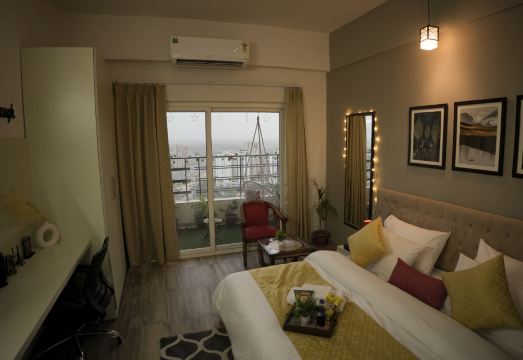 Buddies Home Hotel Overview