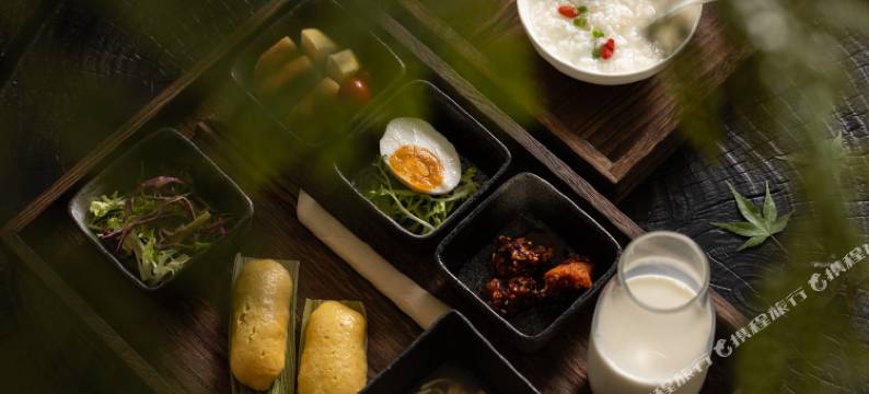 十二墅·望山景观民宿(恩施大峡谷店)图片