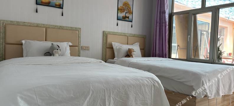 乌兰亮健家庭宾馆图片